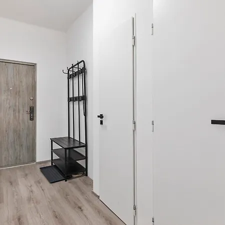 Apartment Ah Racianska *