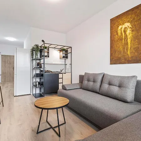 Ah Racianska Apartment Bratislava
